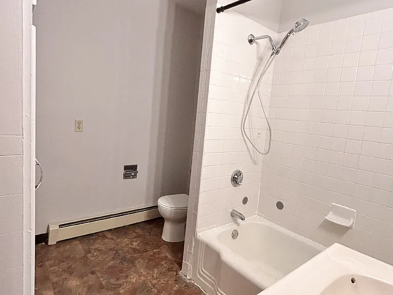 91 Willowbrook St #1 — Photo 10