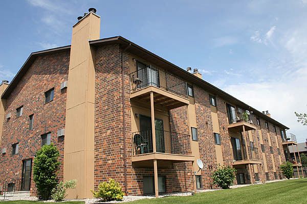 Dynasty 1 Apartments ; Fargo, ND
