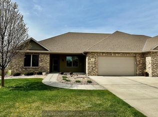 1816 Del Mar Cir, Grand Island, NE 68803