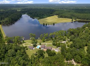 520 John Amacker Rd, Poplarville, MS 39470