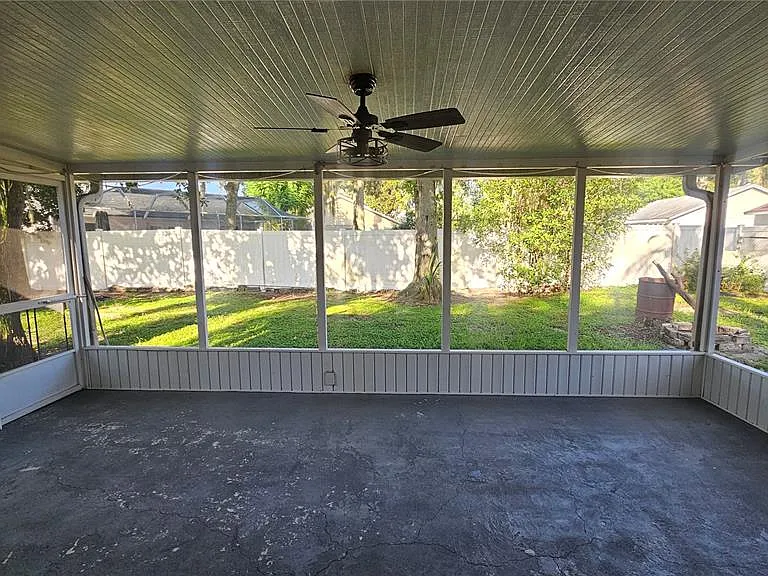 3938 Creek Woods Dr — Photo 20