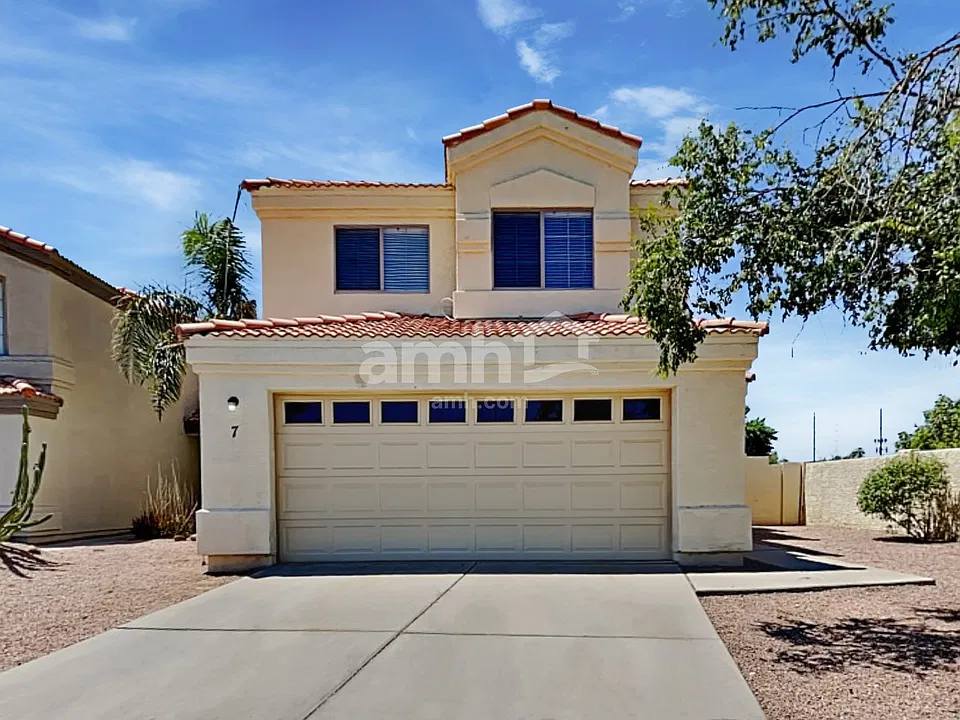 250 W Juniper Ave #7