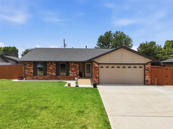 1504 S 11th St, Kingfisher, OK 73750