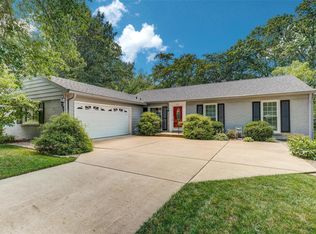 1731 Pine Hill Dr, Saint Louis, MO 63131