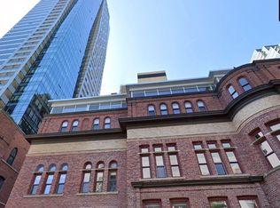 11 Saint Joseph St #605-C01, Toronto, ON M4Y 3G4