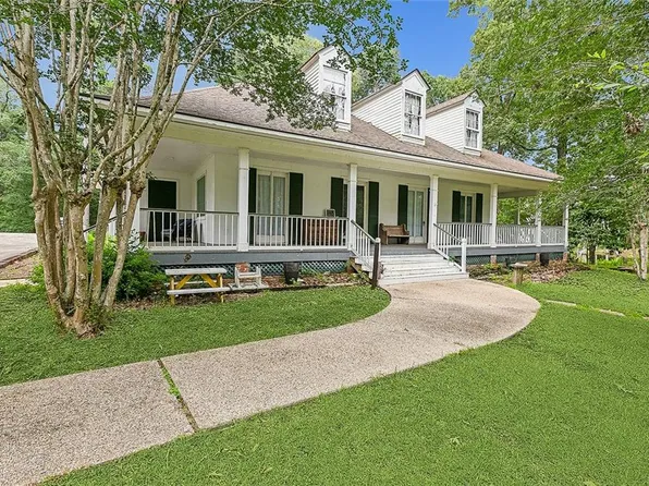 748 Riverview Dr, Baton Rouge, LA 70816