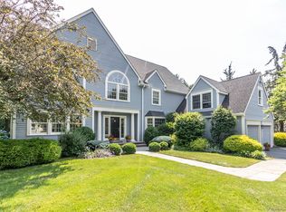 22 The Knls, Southport, CT 06890