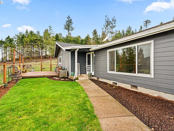 4th image of 31510 Camas Swale Rd