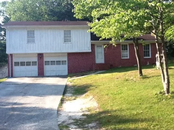 1962 S Oak Dr, Lawrenceville, GA 30044