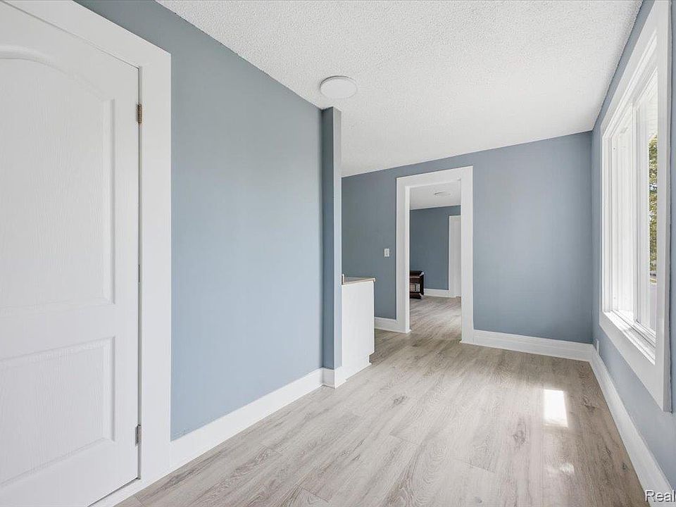 2601 Belmont St, photo 30