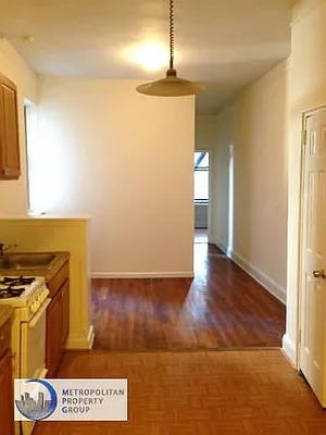 Rented by Metropolitan Property Group | media 32