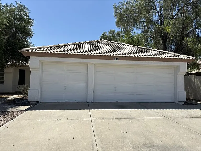 3143 N 114th Dr — Photo 2