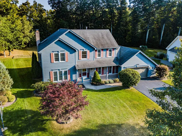 289 Kentucky Xing, Rochester, NY 14612