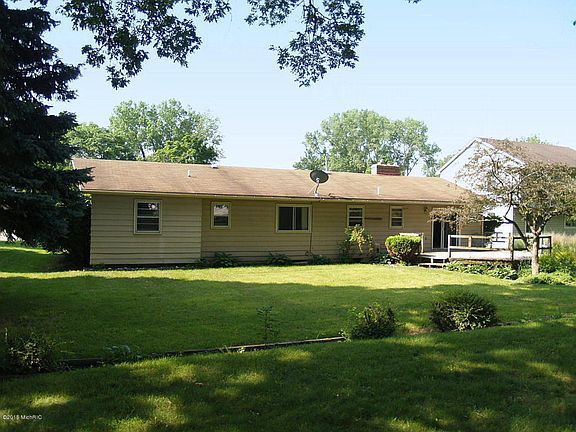 4th image of 1753 Weymouth Dr SE