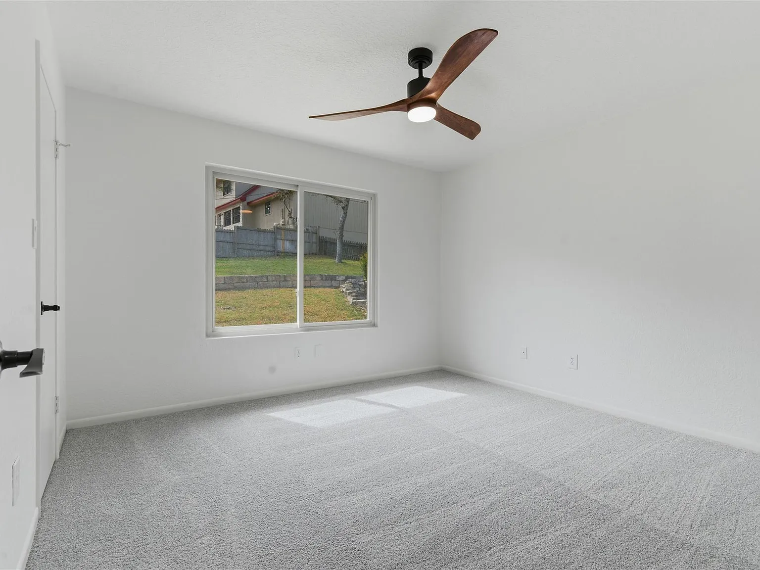 Oak Ridge Dr, San Marcos — Photo 3