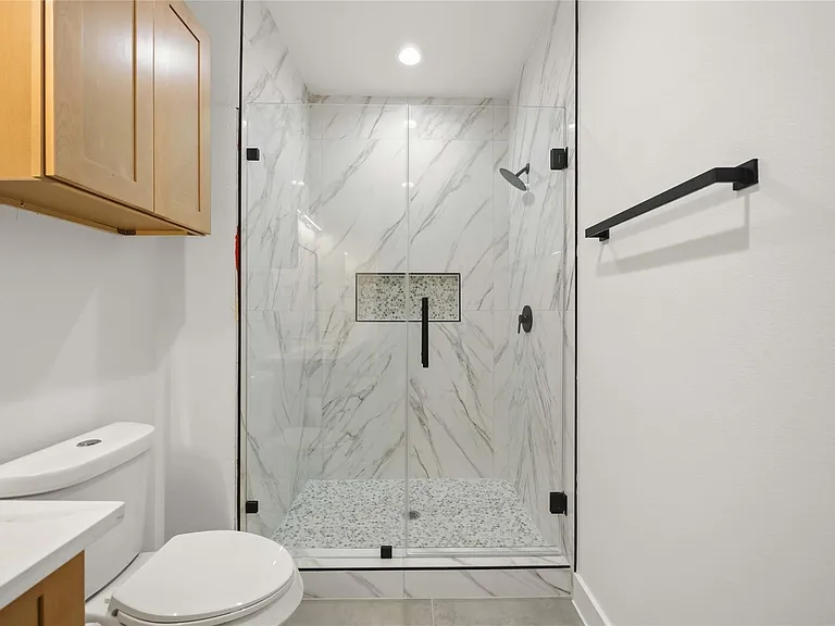 8210 Lawler St #A — Photo 24