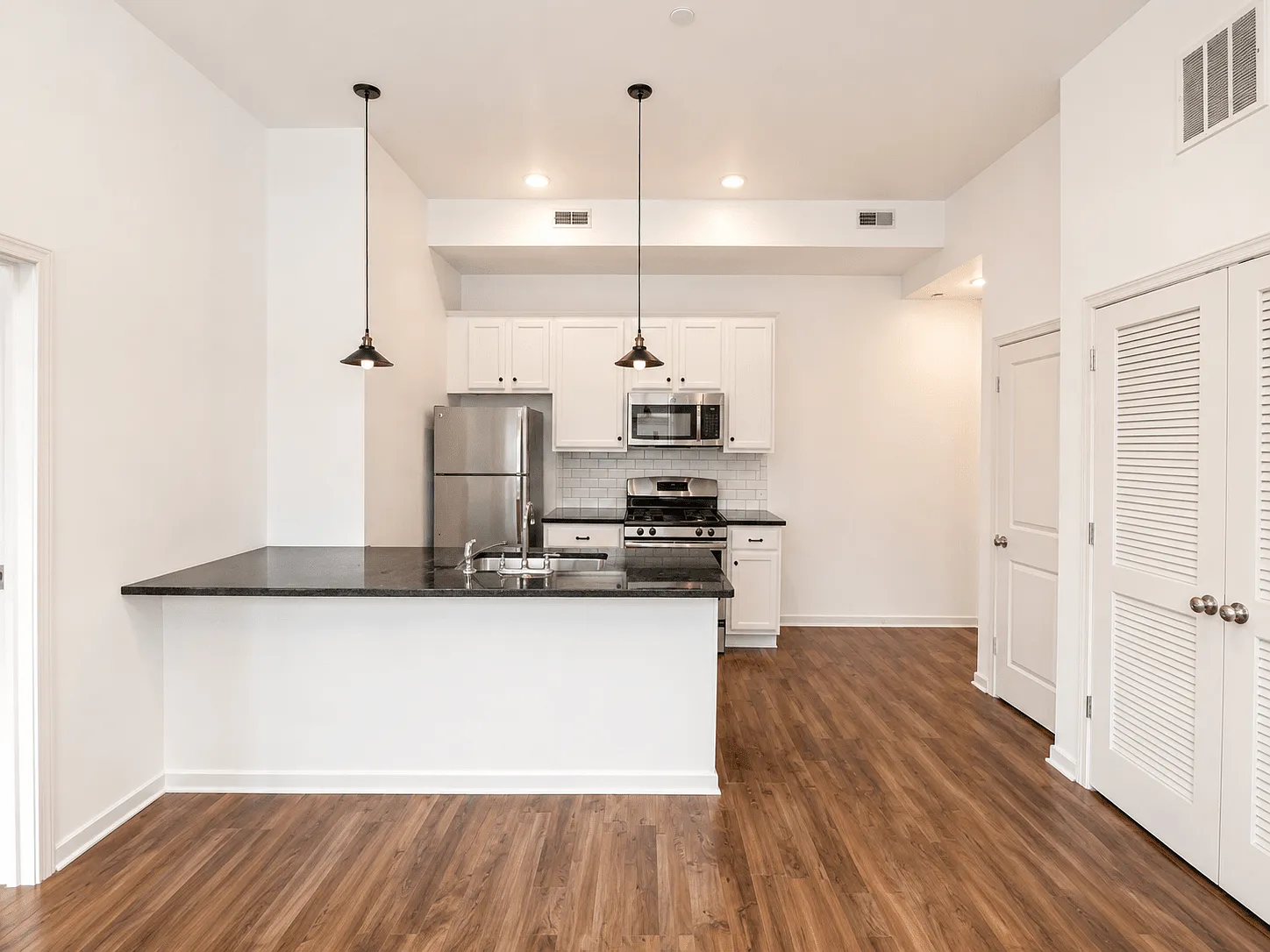 333 Earp Street — Photo 4