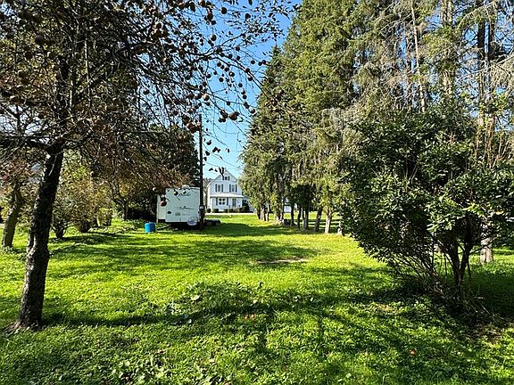 2nd image of 1179 Hilton Ave