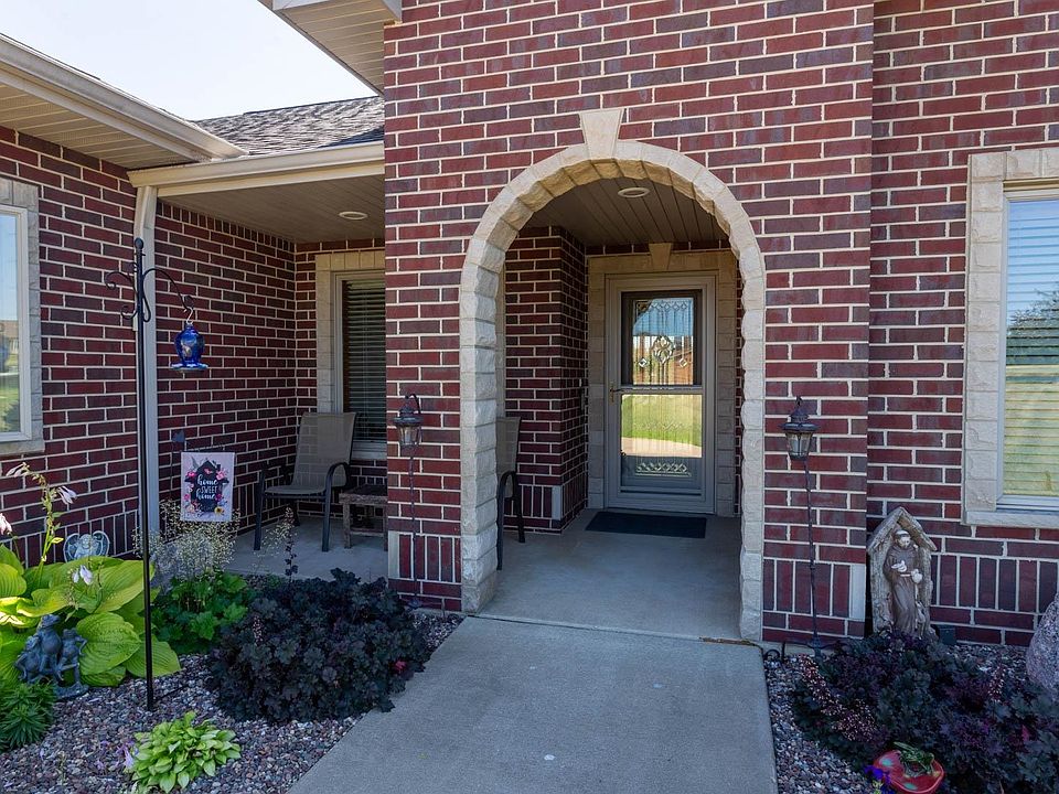 20340 Kruse Ln, Sherrill, IA 52073 Zillow