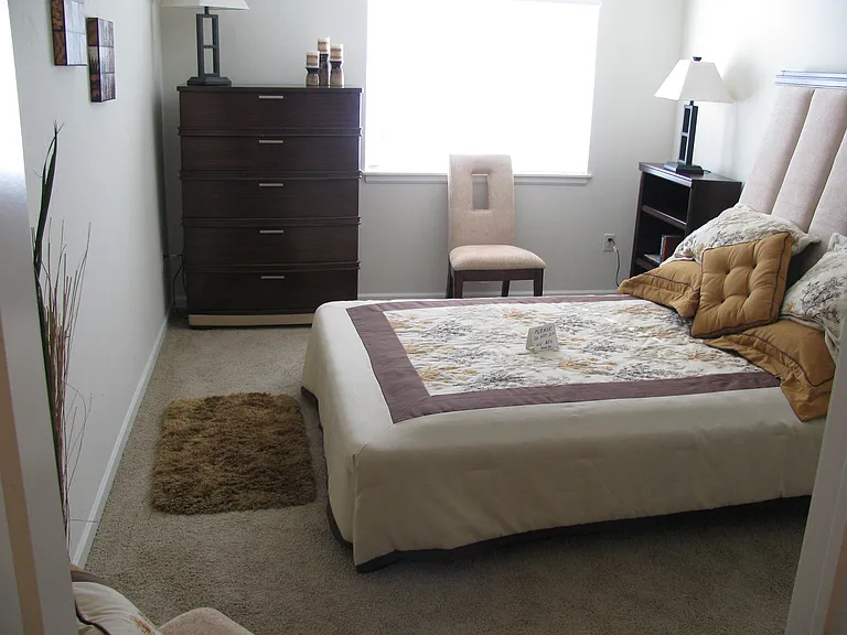 1241 Meadowbrook Dr — Photo 12