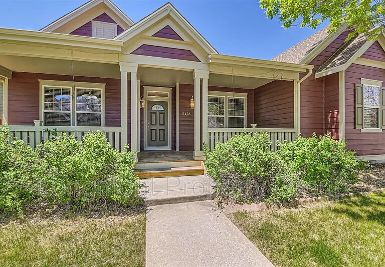 5138 Mount Street Vrain Ave — Photo 2