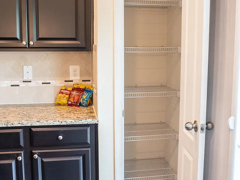 726 Millhouse Dr — Photo 20