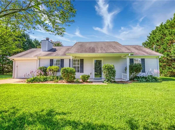 72 Meadow Lark Way, Maysville, GA 30558