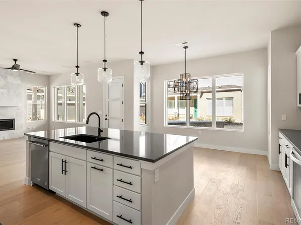 888 S Valentia Street Bldg 19 #101, Denver, CO 80247