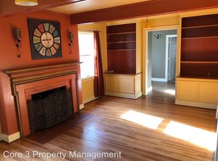 1521 E Grove St, Bloomington, IL 61701