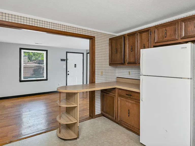 920 King St — Photo 14