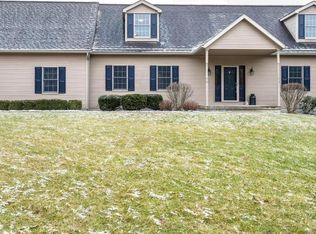 3355 Colonel Jackson Dr, Zanesville, OH 43701