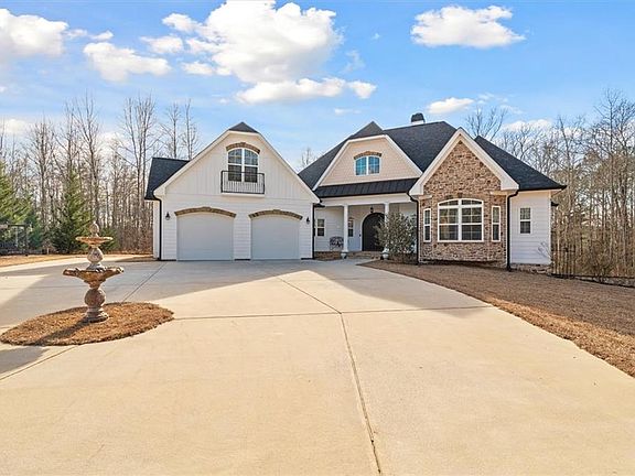 4th image of 656 Paynes Lake Rd