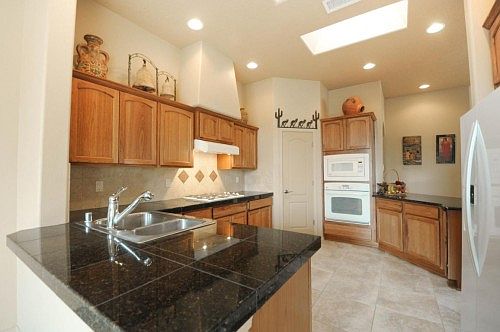5th image of 1419 Valle Ln NW