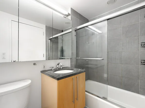 242 East 25th Street 7C image 10 of 10