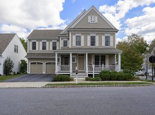 27 Tallgrass Path, Lancaster, PA 17602