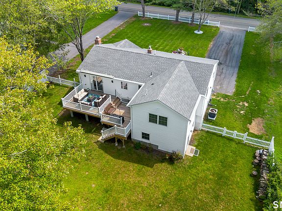 3rd image of 393 Torringford East Street