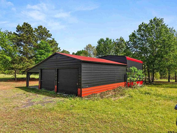 3rd image of 1333 Lupine Rd