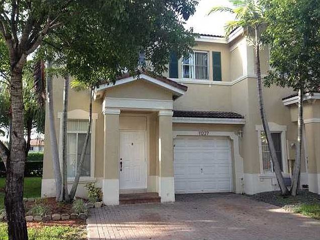 1st image of 11227 NW 57th Ln