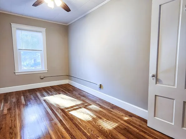 80 Ramies Ln APT 3, Harrisville, RI 02830