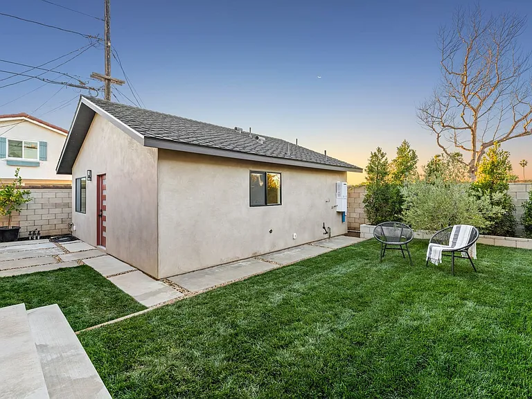 354 La Perle Ln — Photo 11