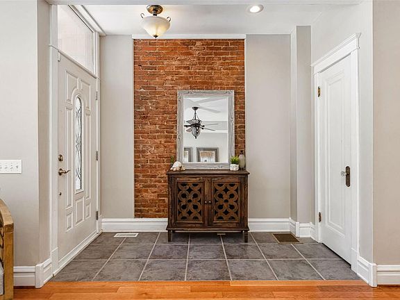 4th image of 2030 Sidney St