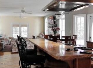 4 Cardinal Cir, Derry, NH 03038