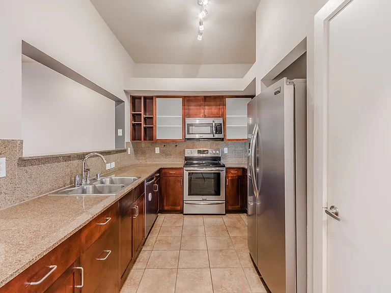 6927 Sumner St — Photo 18