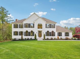 12 Settlers Ridge Rd, Windham, NH 03087