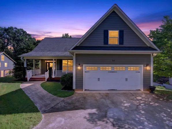 110 Lake Bowen Dr, Inman, SC 29349