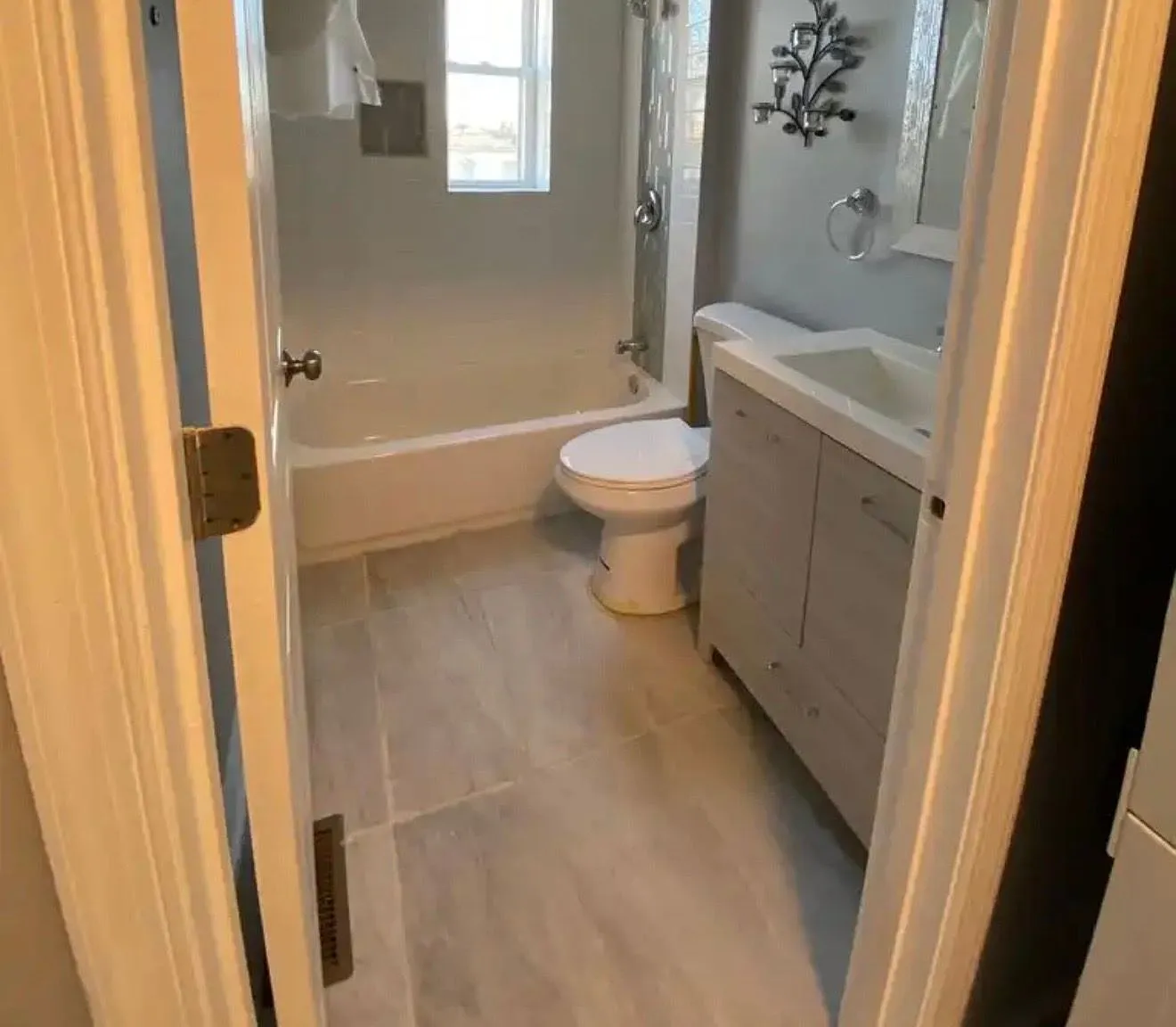 3 bed, 1.5 bath, 1500 sqft, $1,625 — Photo 3