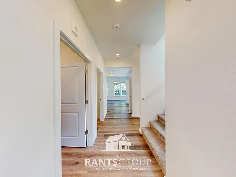 1653 Starlight Ln SW — Photo 25