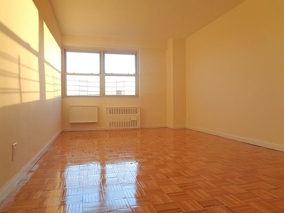 2nd image of 39 S Broadway #56