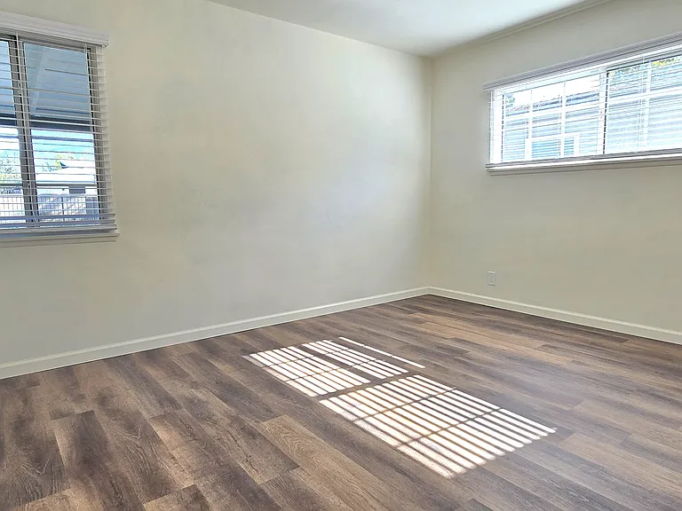 9341 Olive St — Photo 16