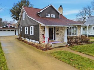 705 Institute Blvd, Dixon, IL 61021